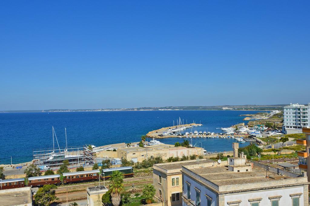Palazzo Vallebona Gallipoli Exterior foto